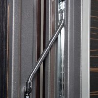 Гофрированный кабель-переход надежно укрывает коммуникации и препятсвует пережиму и истиранию